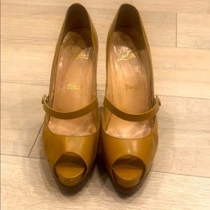 Christian Louboutin pumps size 10/41